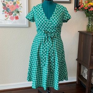 Boden Lara Wrap dress, sz US 8L (UK 12L), gorgeous Emerald pattern